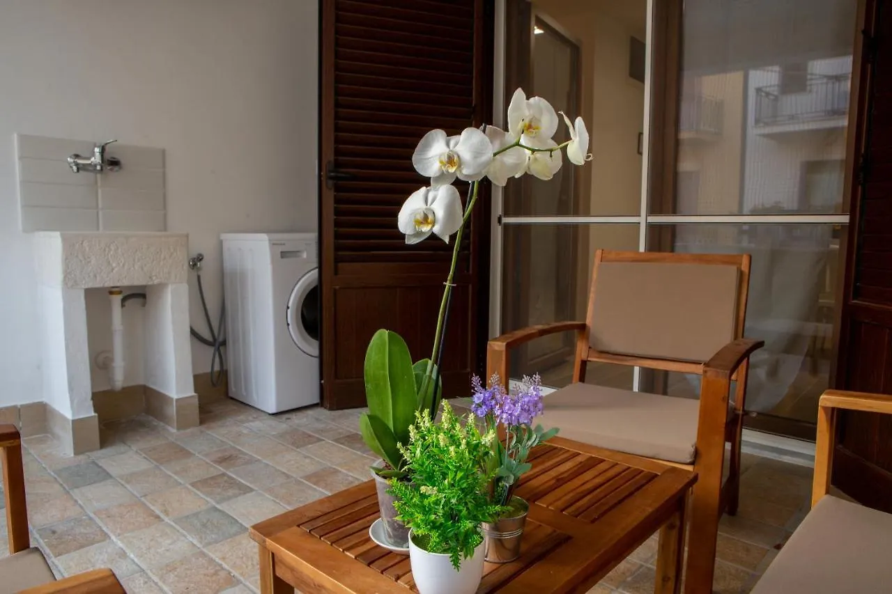 Vernaci Loft Apartment Terrasini